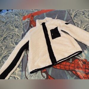 Women’s M Calvin Klein Ivory Sherpa Zip Jacket with Black Accents